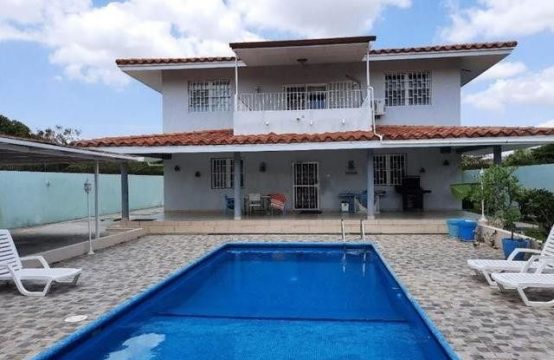 BEACH HOUSE WITH POOL FOR SALE IN NUEVA GORGONA PA