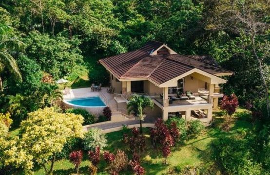 Hermosa Villa en la Ladera de Bocas del Toro, Red Frog Beach Resort