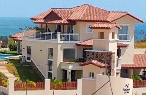 Espectacular villa con vista al mar en San Carlos